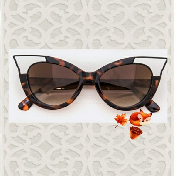 Accessories - HOLD.     SALE Cat Eye Shades